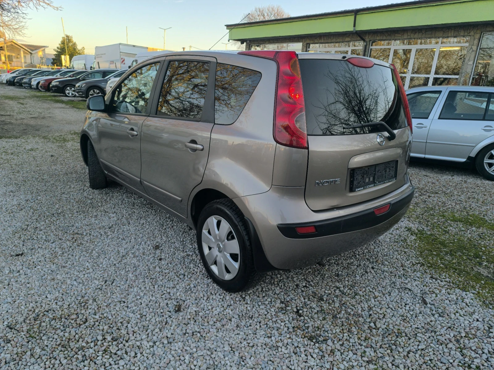 Nissan Note 1.6i 110ps. | Mobile.bg � ����������� 3