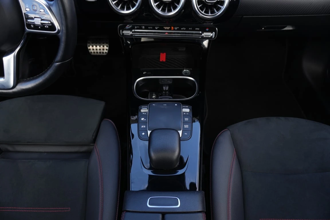 Mercedes-Benz CLA 250 4MATIC * Панорама * KEYLESS * AMG пакет * Carfax  - изображение 9