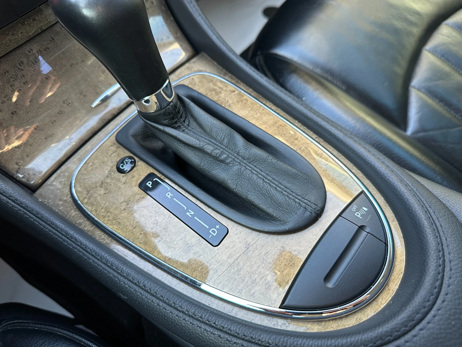 Mercedes-Benz CLS 320, снимка 11 - Автомобили и джипове - 53858745