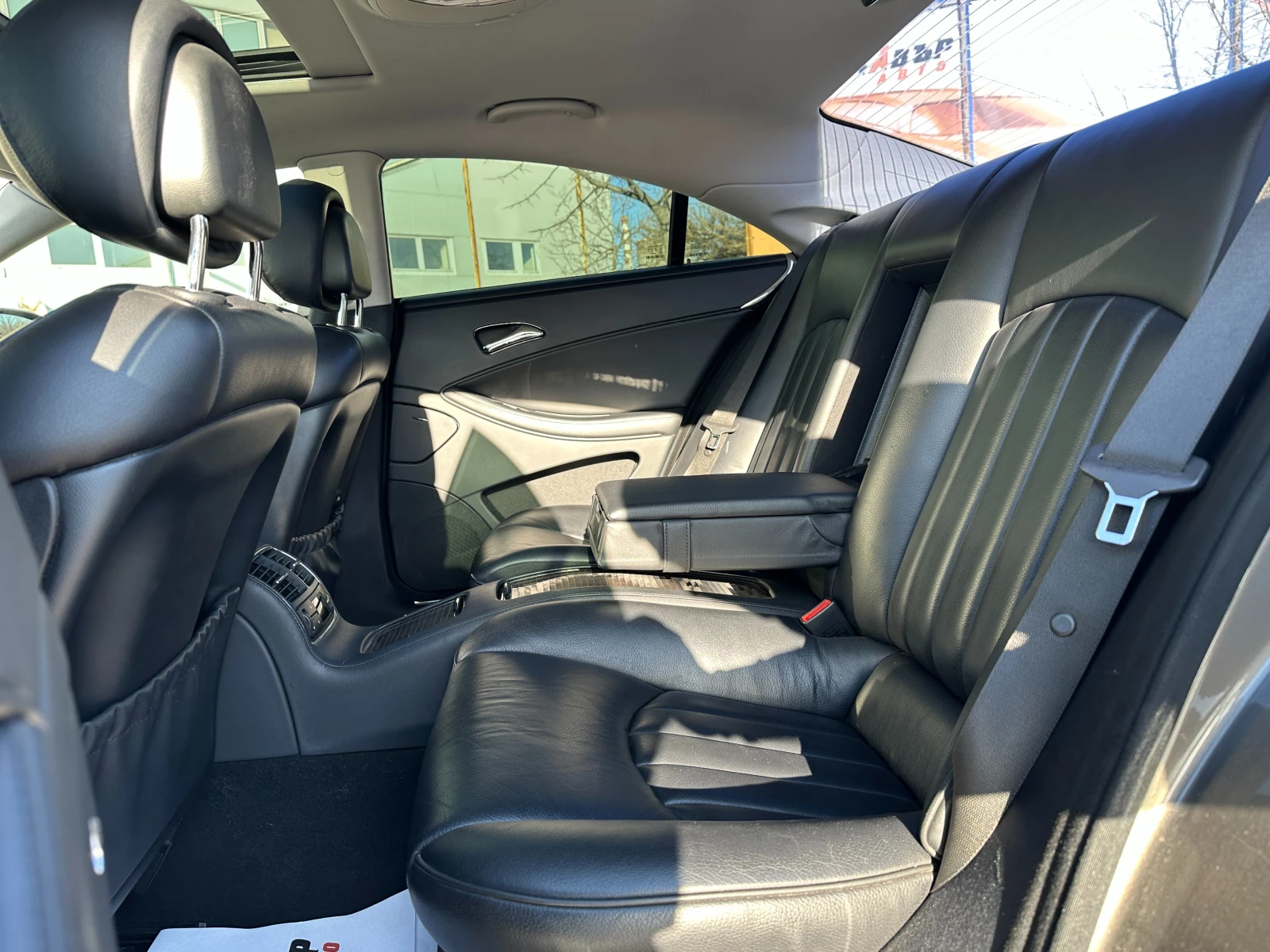 Mercedes-Benz CLS 320, снимка 9 - Автомобили и джипове - 53858745