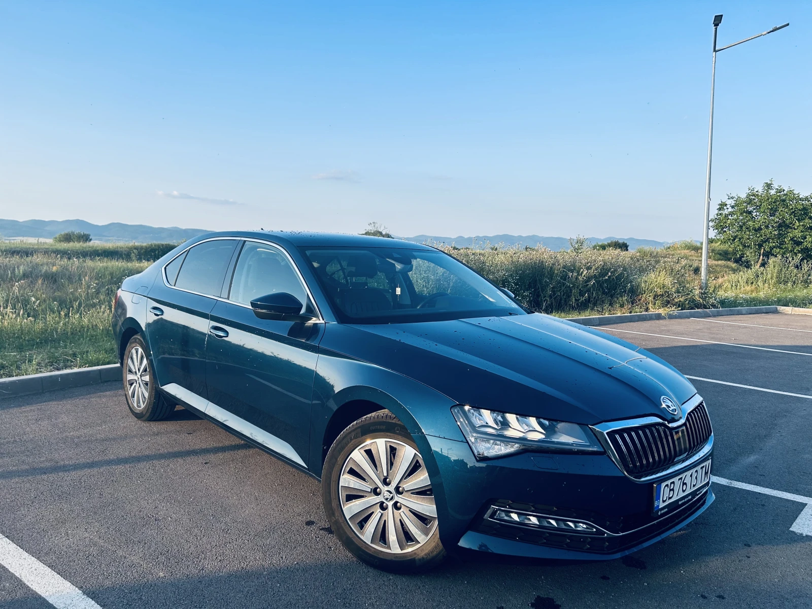 Skoda Superb, снимка 7 - Автомобили и джипове - 53924376