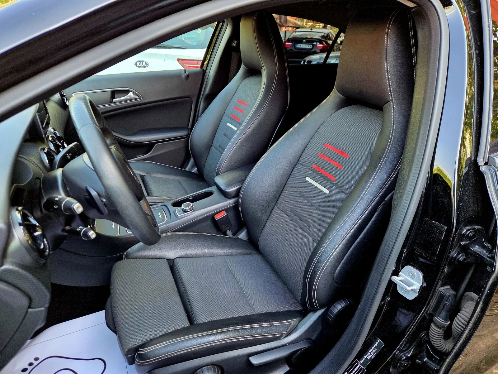 Mercedes-Benz A 200 FULL, снимка 6 - Автомобили и джипове - 54345111