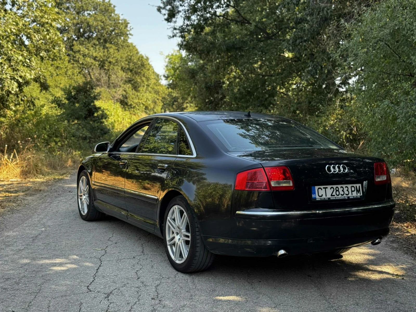 Audi A8, снимка 8 - Автомобили и джипове - 54398528