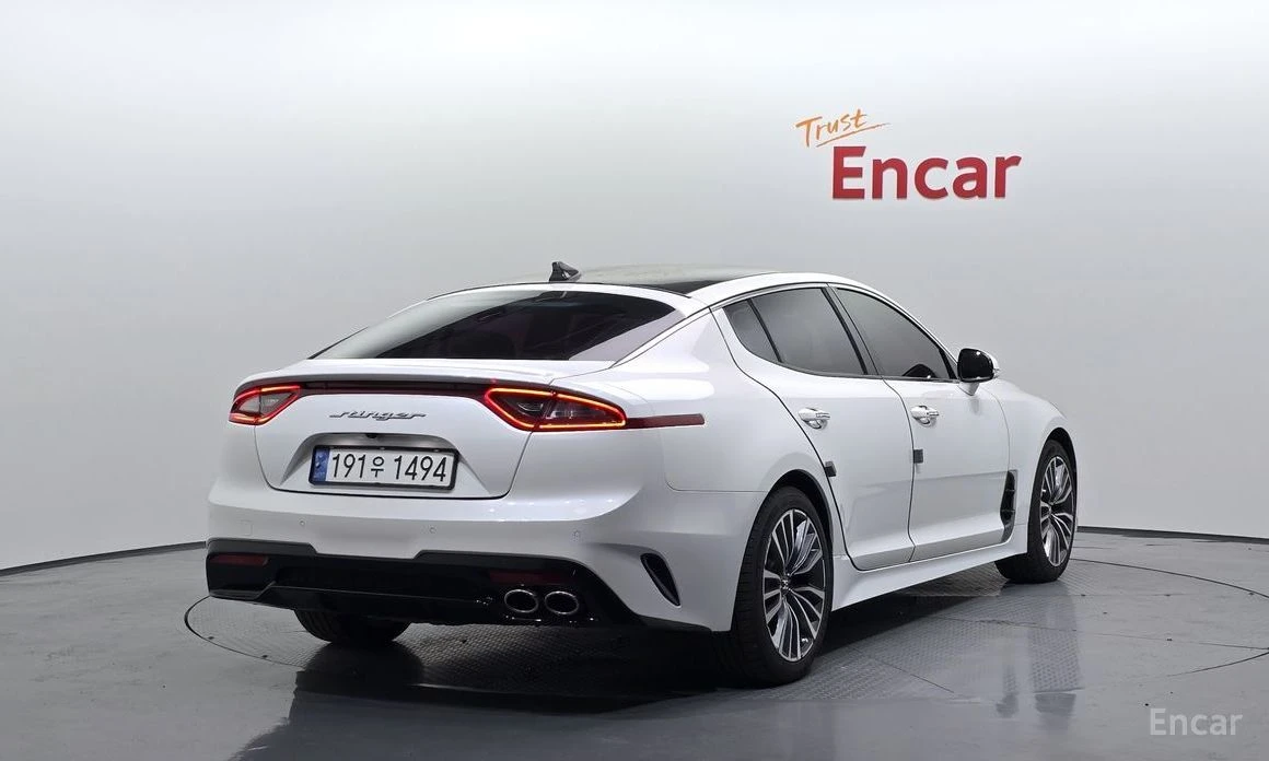 Kia Stinger, снимка 2 - Автомобили и джипове - 54640768