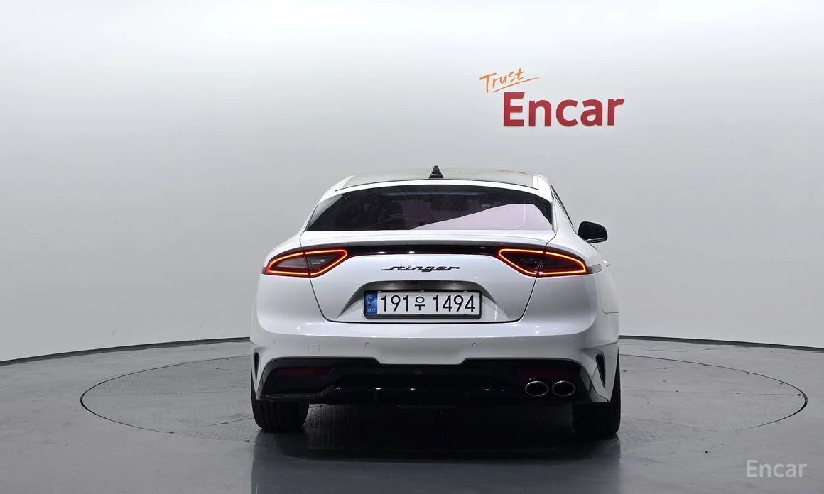 Kia Stinger, снимка 4 - Автомобили и джипове - 54640768
