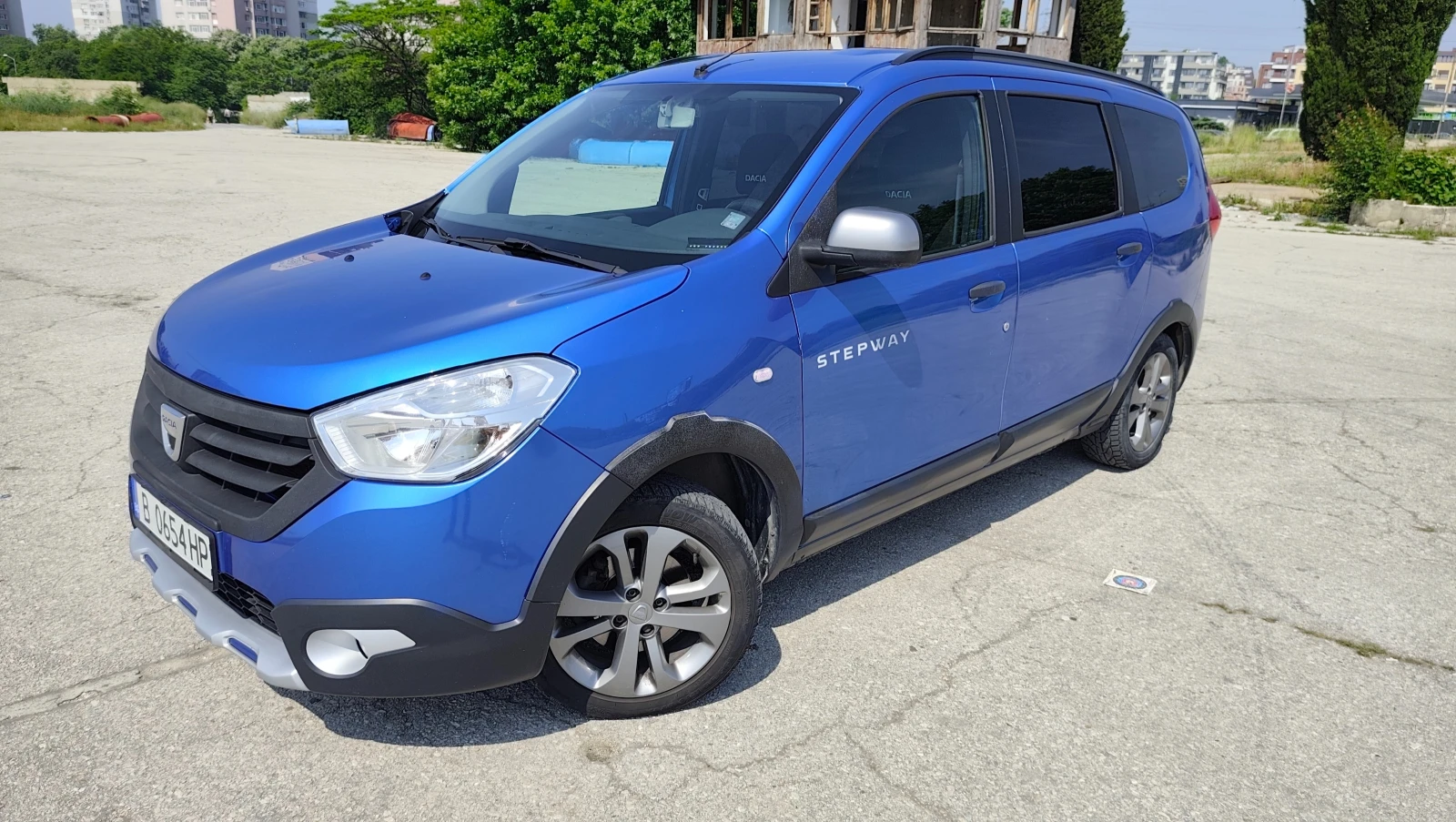 Dacia Lodgy STEPWAY 1.2Tce, снимка 6 - Автомобили и джипове - 54893166