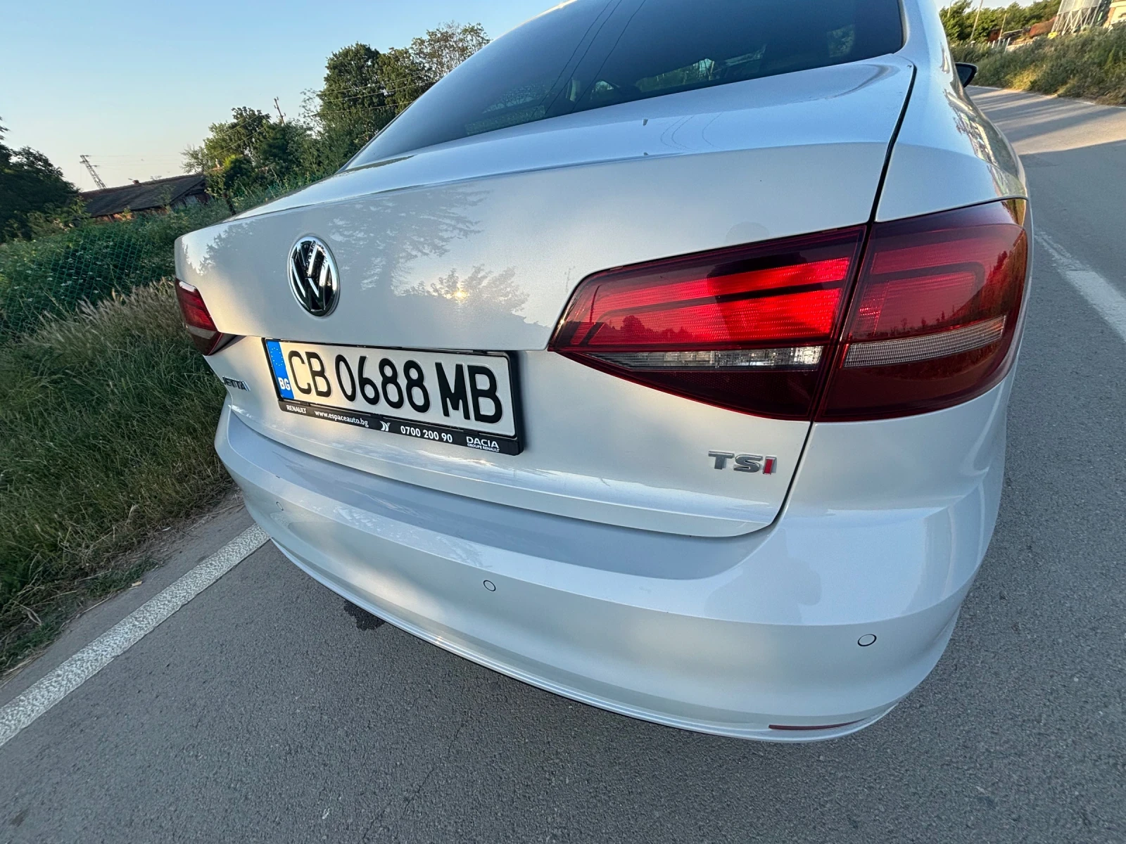 VW Jetta 1.4 TSI, снимка 7 - Автомобили и джипове - 54992612