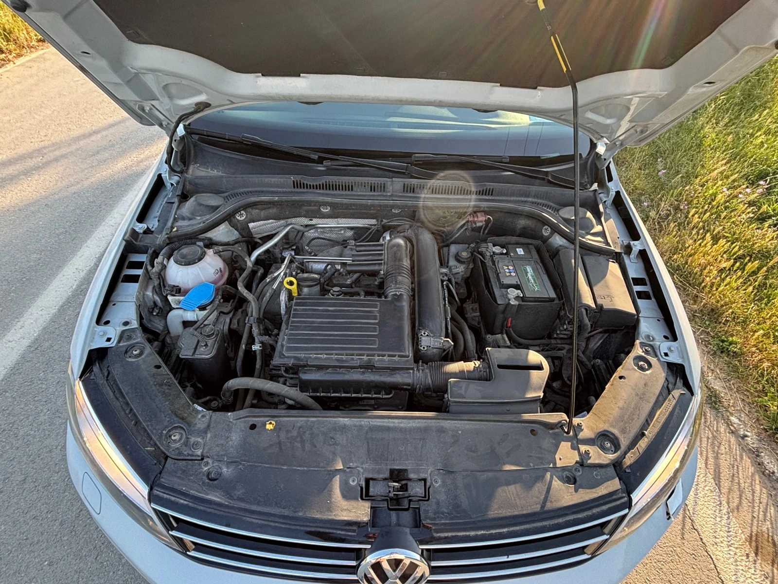 VW Jetta 1.4 TSI, снимка 13 - Автомобили и джипове - 54992612