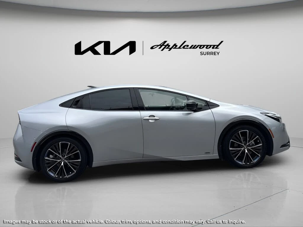 Toyota Prius Limited AWD PHEV 13.6kWh, снимка 11 - Автомобили и джипове - 55165858