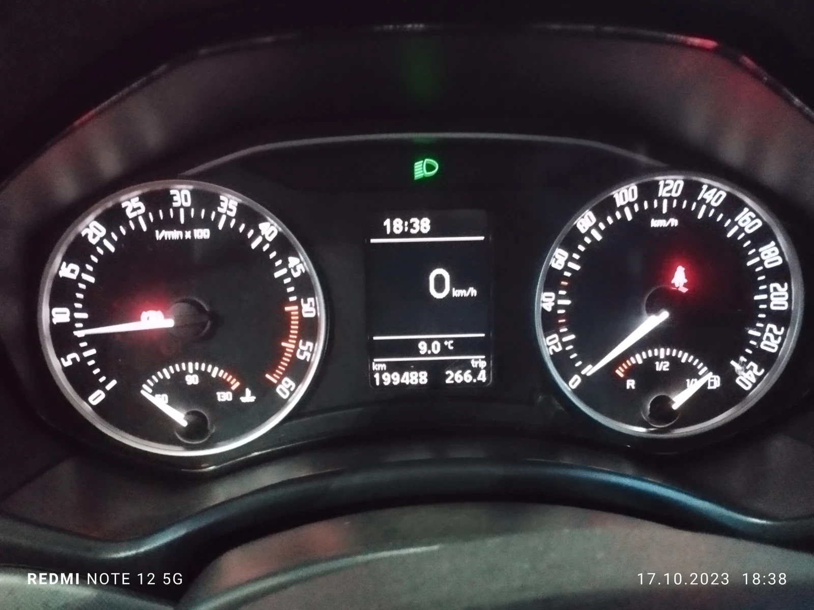 Skoda Octavia, снимка 8 - Автомобили и джипове - 55347321
