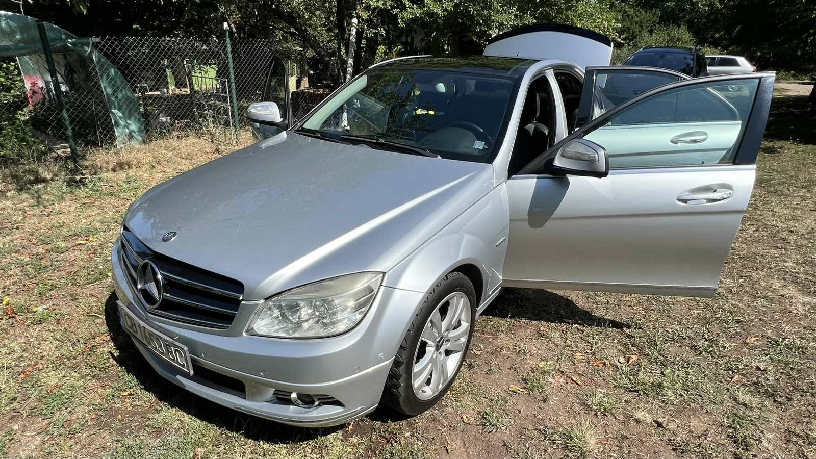 Mercedes-Benz C 320, снимка 7 - Автомобили и джипове - 55587411