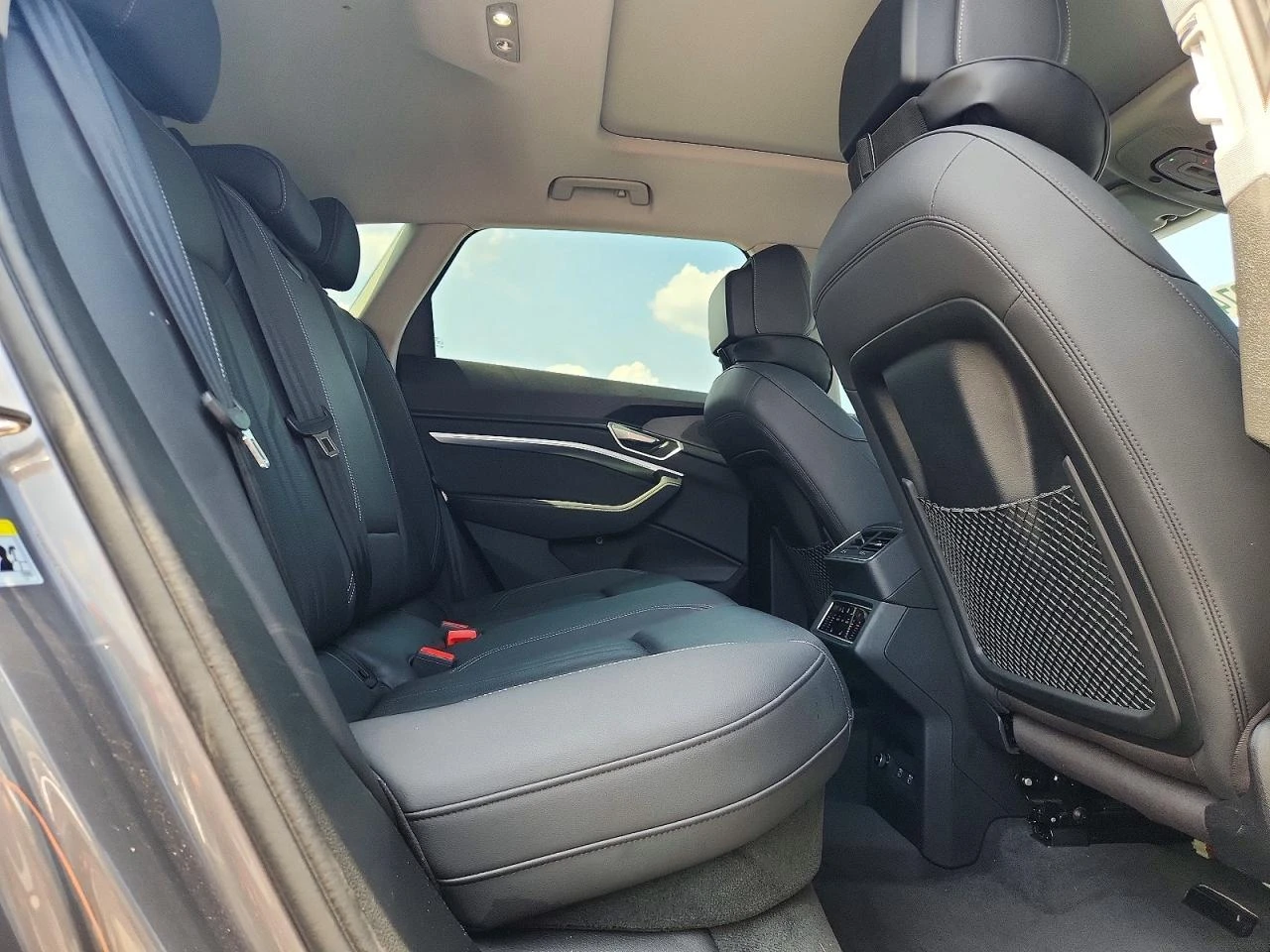 Audi E-Tron * E-TRON* PREMIUM* PLUS* , снимка 12 - Автомобили и джипове - 56422704