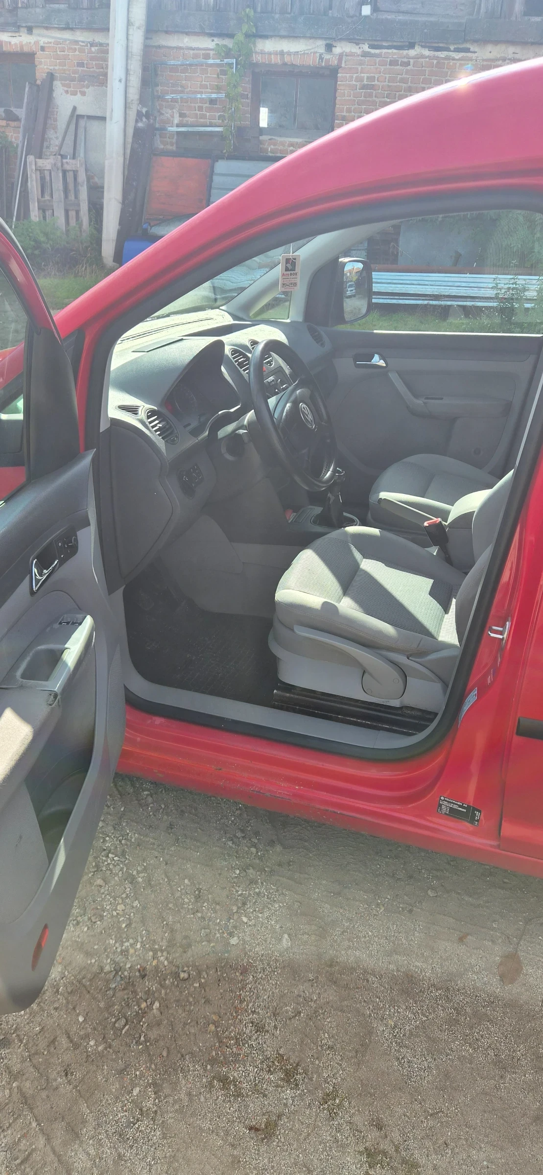 VW Caddy, снимка 7 - Автомобили и джипове - 56593126