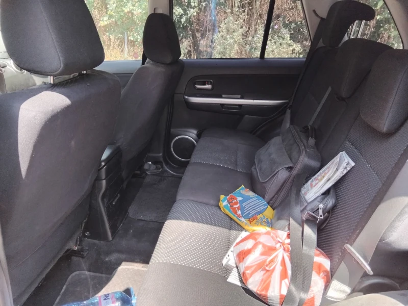 Suzuki Grand vitara 2, 0i, Lpg, снимка 13 - Автомобили и джипове - 53009344