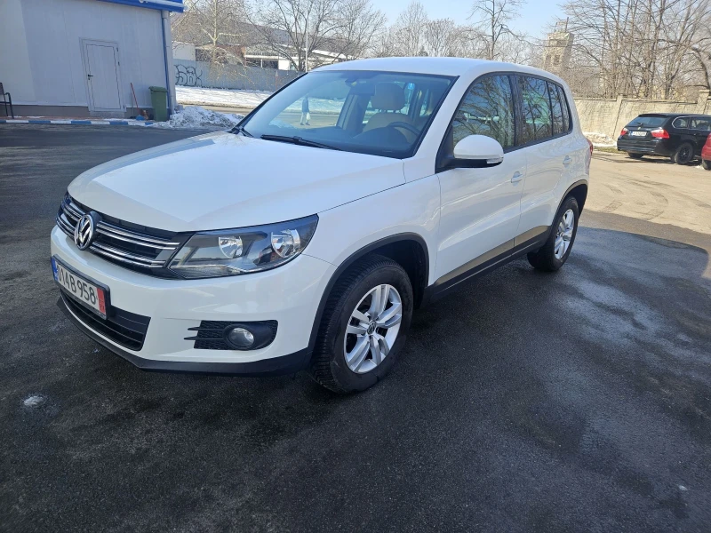 VW Tiguan 2.0TDI/140кс/НАВИ/ КОЖА/ПОДГРЕВ/, снимка 2 - Автомобили и джипове - 49269096