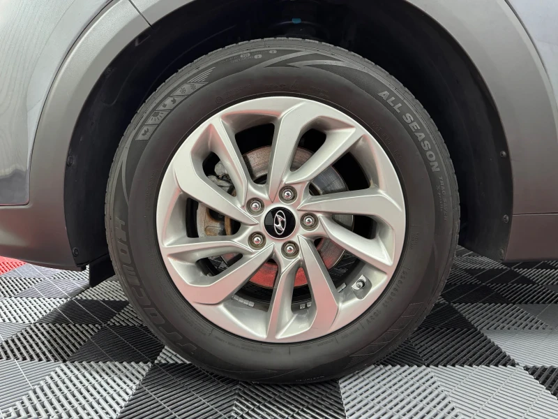 Hyundai Tucson 1.7 CRDI  X POSSIBLE - AUTOMATIC - 144.000 km!, снимка 17 - Автомобили и джипове - 52712701