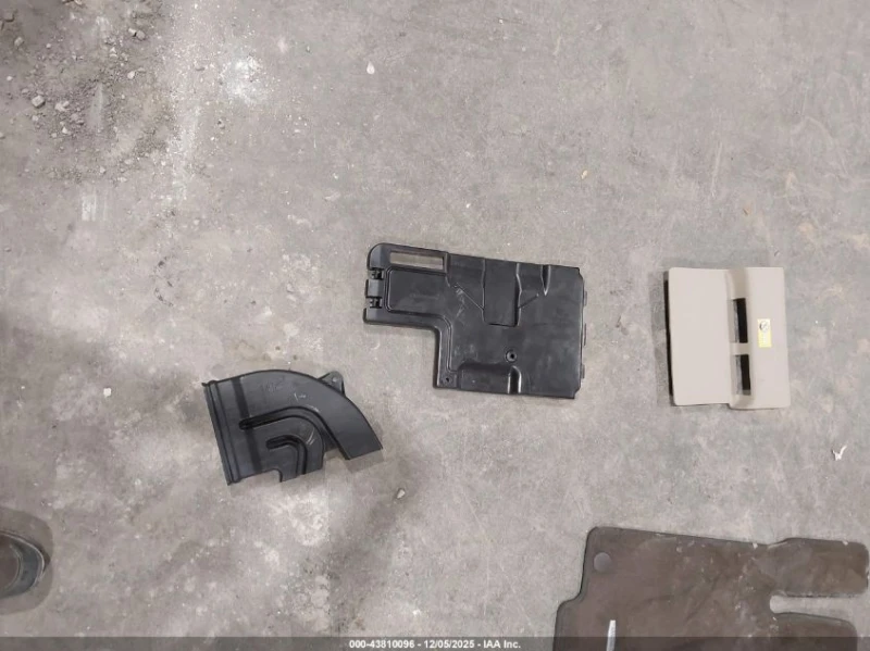 Mercedes-Benz ML 350 3.5L V-6 DI, DOHC, VVT, 302HP All Wheel Drive, снимка 4 - Автомобили и джипове - 53214923