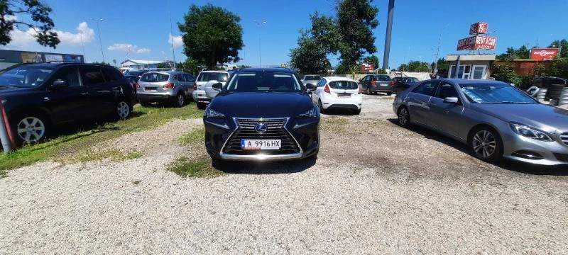 Lexus NX 300h, снимка 13 - Автомобили и джипове - 36121552