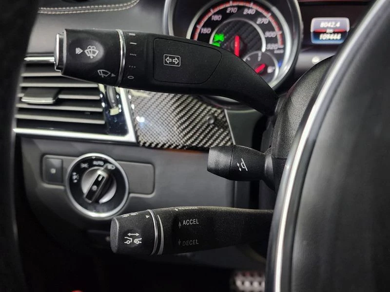 Mercedes-Benz GLE 4MATIC* HARMAN KARDON* DISTRONIC* 360* TV* PANO* , снимка 12 - Автомобили и джипове - 55336449