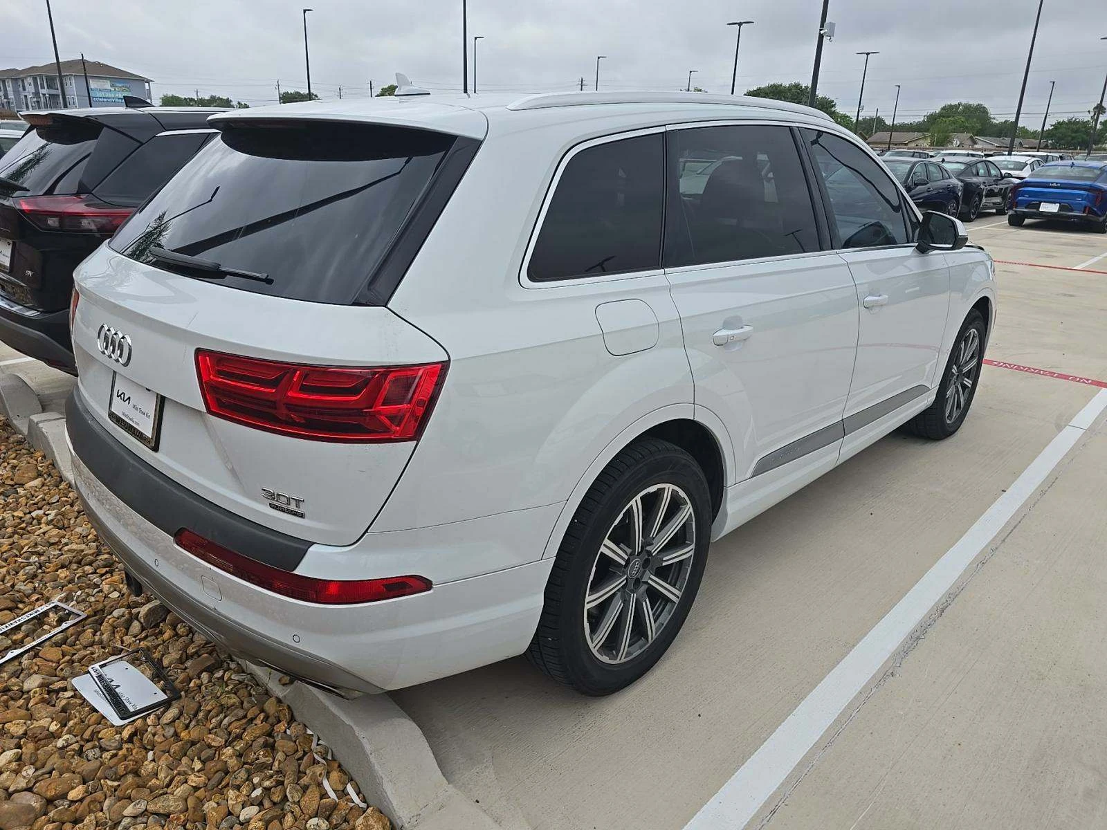 Audi Q7 3.0T Premium Plus - изображение 3