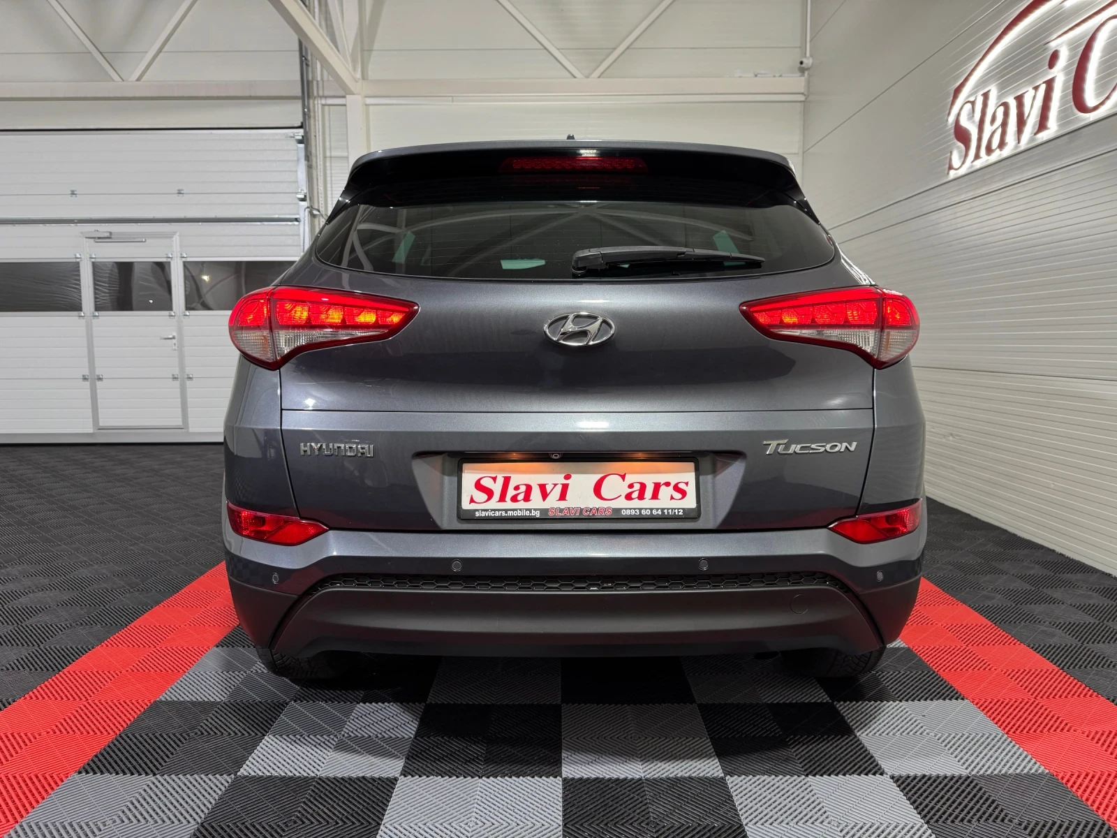 Hyundai Tucson 1.7 CRDI  X POSSIBLE - AUTOMATIC - 144.000 km! - изображение 5