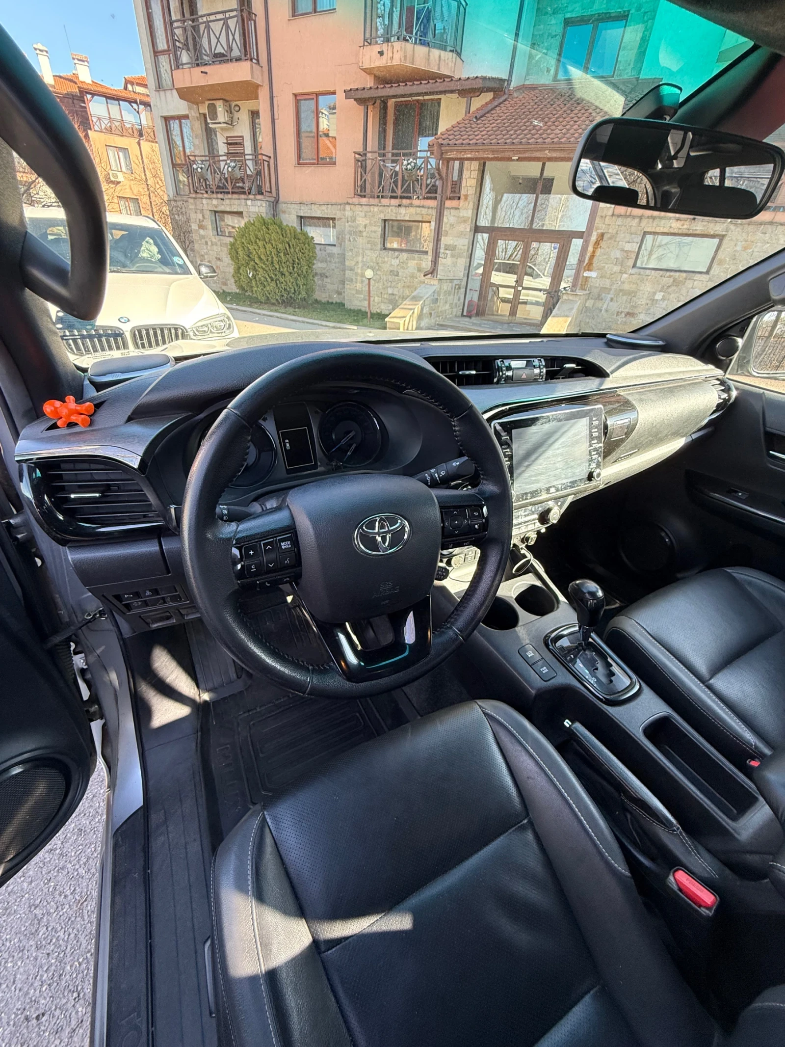 Toyota Hilux ТОП 2.8 D4D 204 коня JBL, снимка 15 - Автомобили и джипове - 53829815