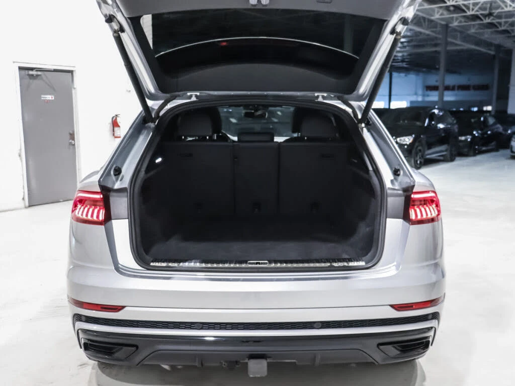 Audi Q8 PROGRESSIVE 55 TFSI , снимка 11 - Автомобили и джипове - 53872600