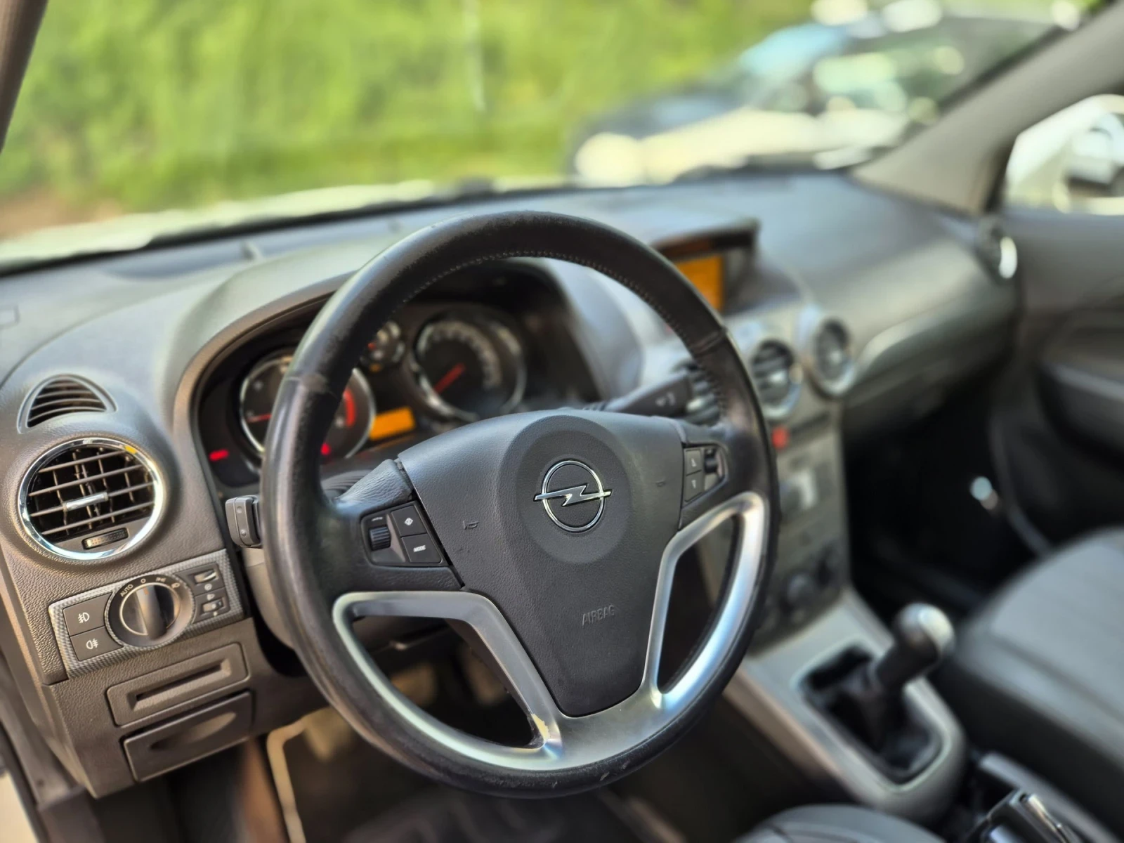 Opel Antara 2.0 CDTI, снимка 10 - Автомобили и джипове - 54622382