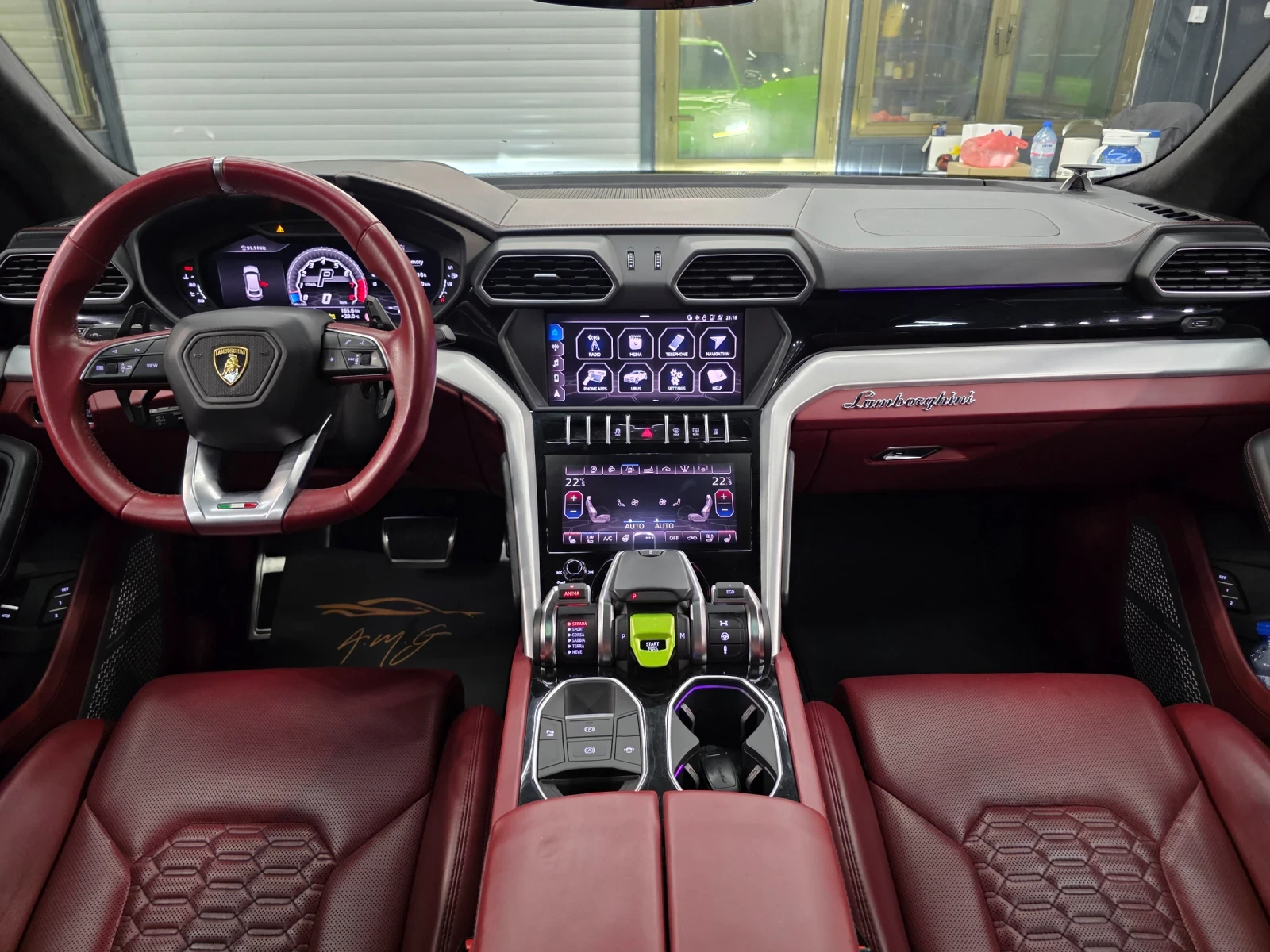 Lamborghini Urus, снимка 11 - Автомобили и джипове - 55033166