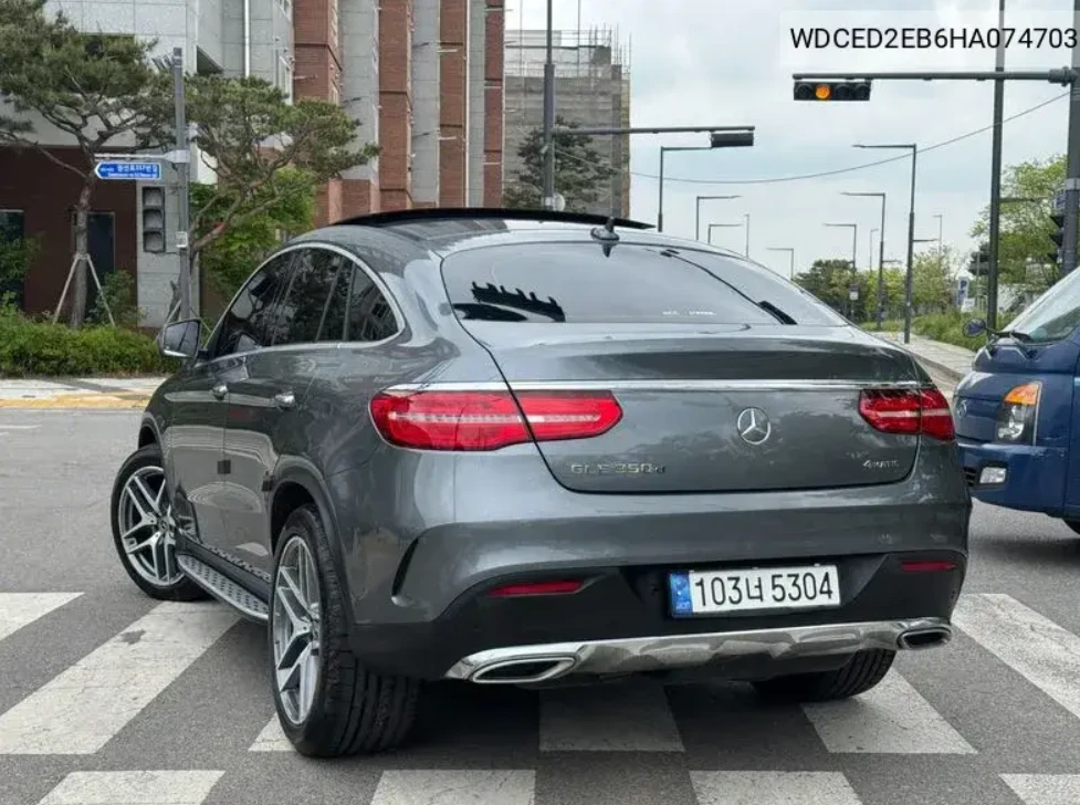 Mercedes-Benz GLE 350 COUPE | DVD | PANO, снимка 4 - Автомобили и джипове - 55094457