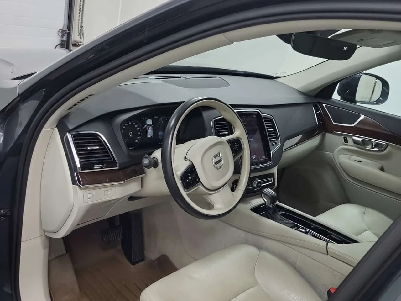 Volvo Xc90 T6 MOMENTUM /CARFAX/ПАМЕТ/ПАНОРАМА/ПОДГРЕВ, снимка 10 - Автомобили и джипове - 55270476