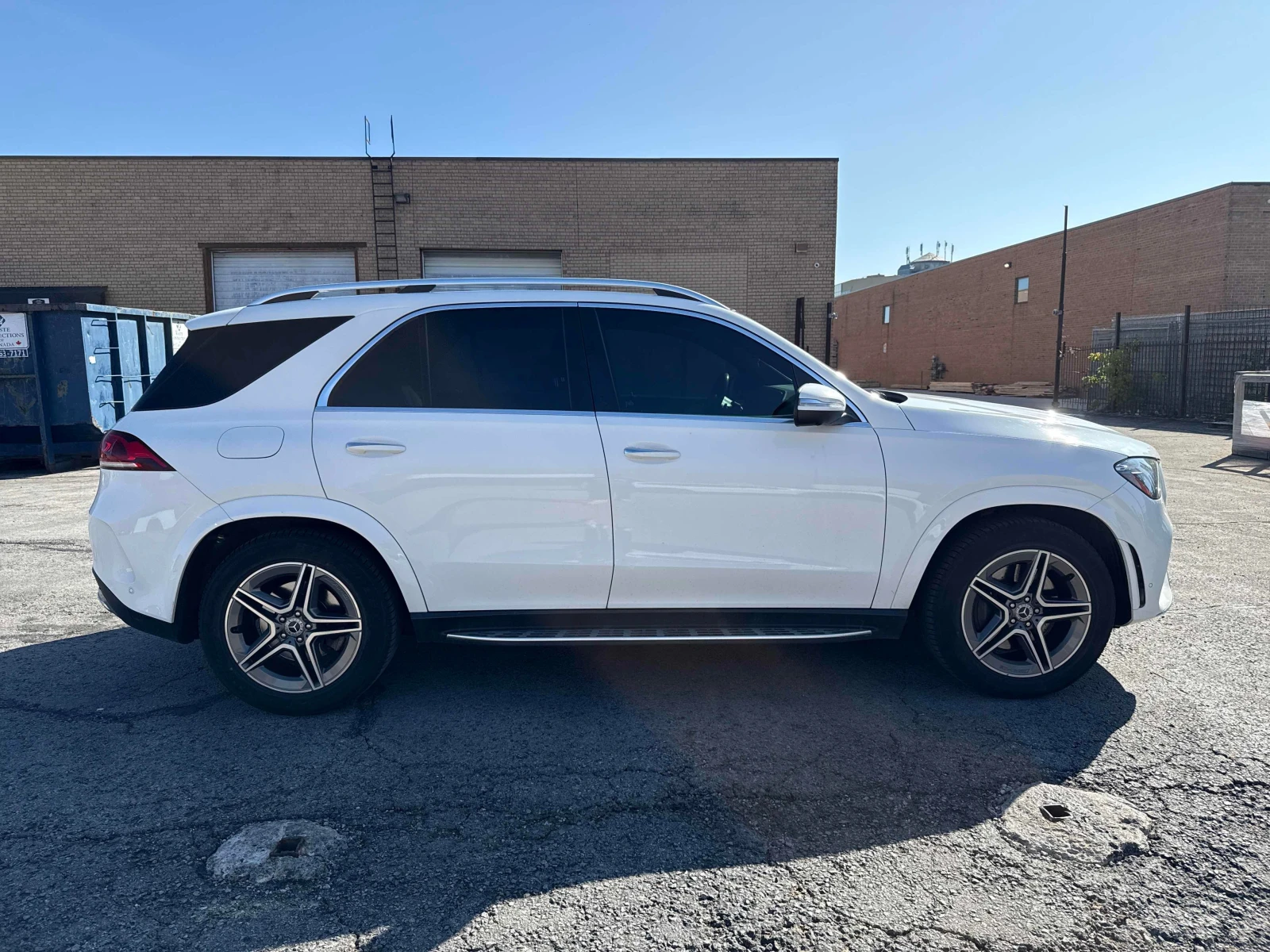 Mercedes-Benz GLE 350 | CARFAX | АВТОФИНАНСИРАНЕ, снимка 4 - Автомобили и джипове - 56040072