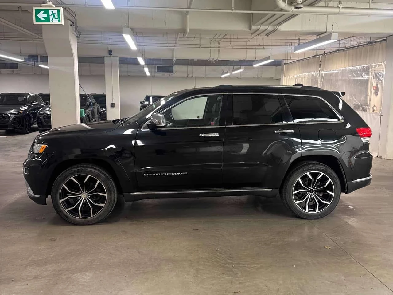 Jeep Grand cherokee * Summit * CARFAX * ����� �� ����������� | Mobile.bg � ����������� 2