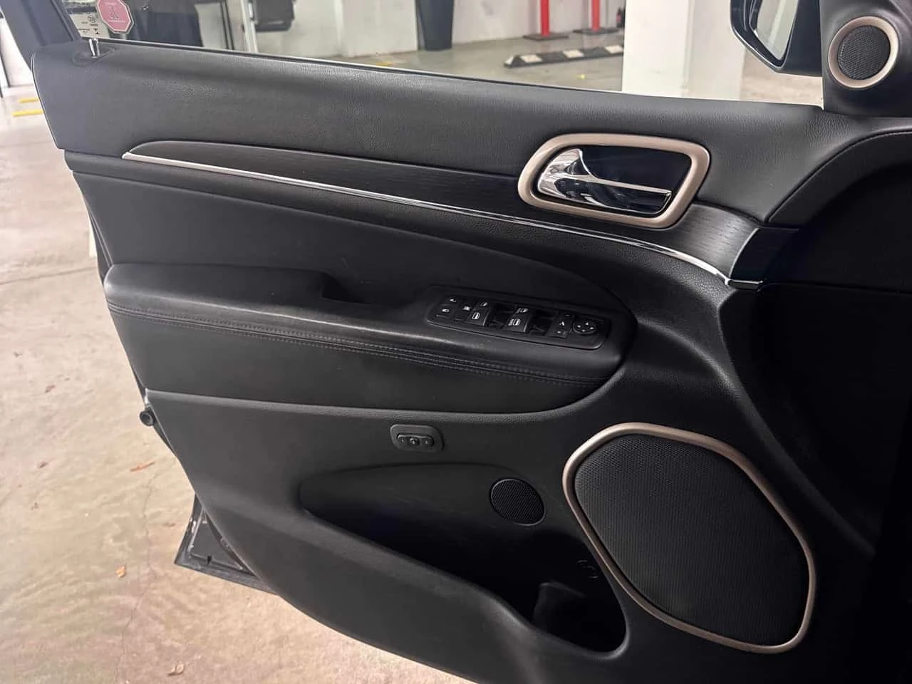 Jeep Grand cherokee * Summit * CARFAX * ����� �� ����������� | Mobile.bg � ����������� 10