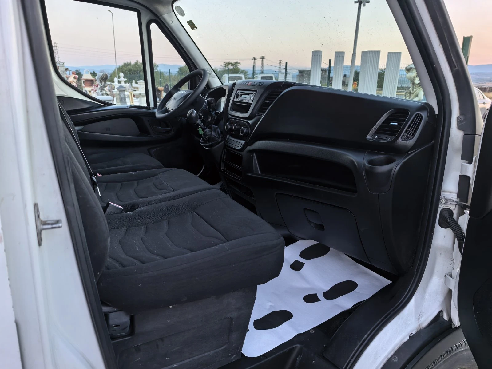 Iveco Daily 35S13 2.3, снимка 11 - Бусове и автобуси - 55792438