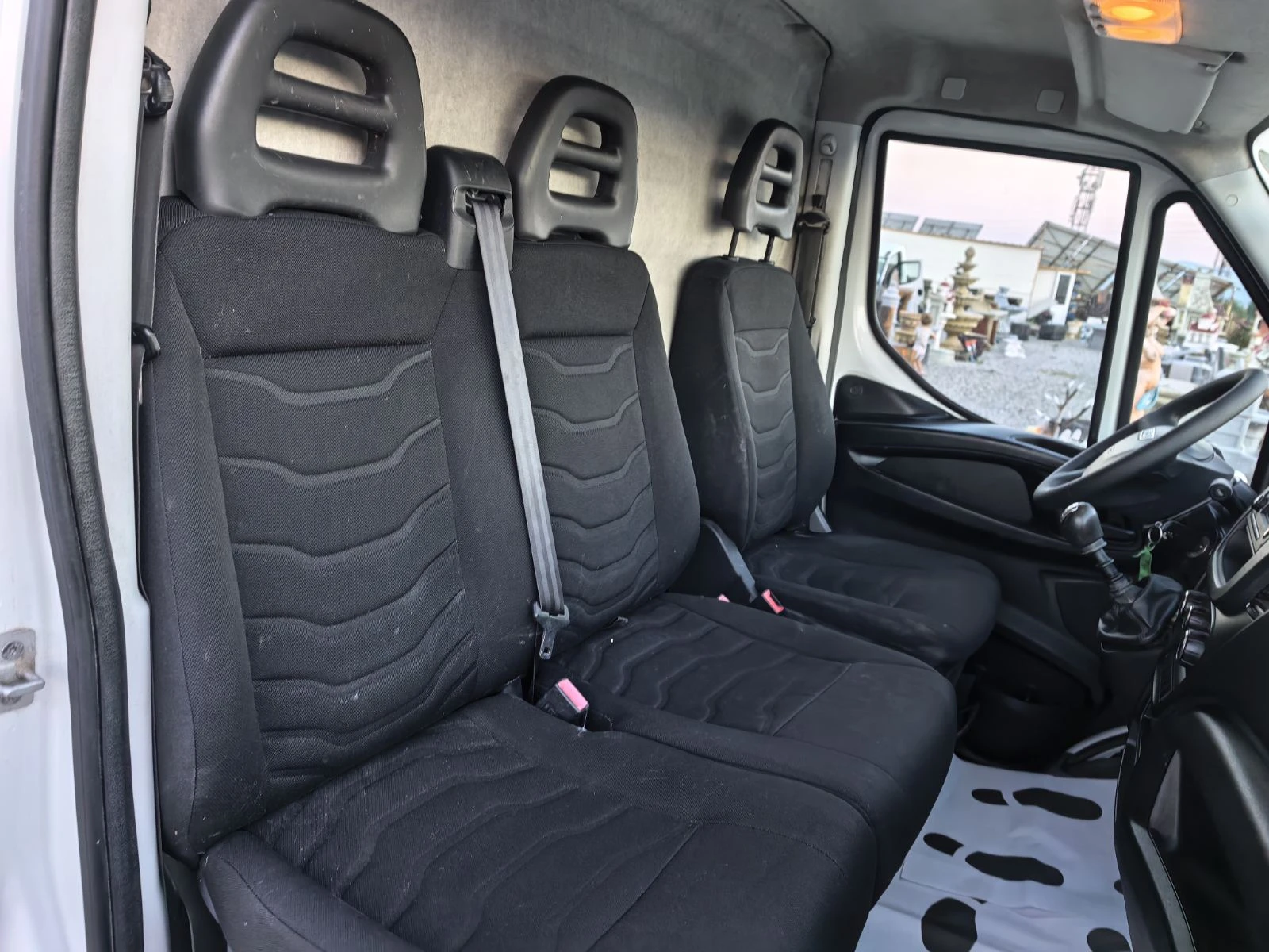 Iveco Daily 35S13 2.3, снимка 12 - Бусове и автобуси - 55792438