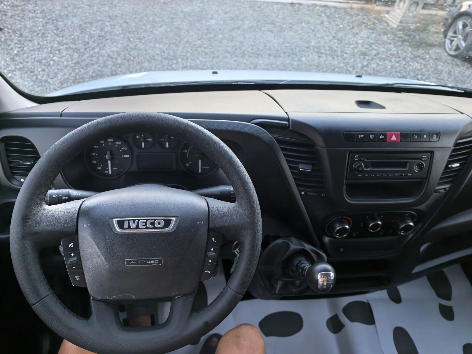 Iveco Daily 35S13 2.3, снимка 10 - Бусове и автобуси - 55792438