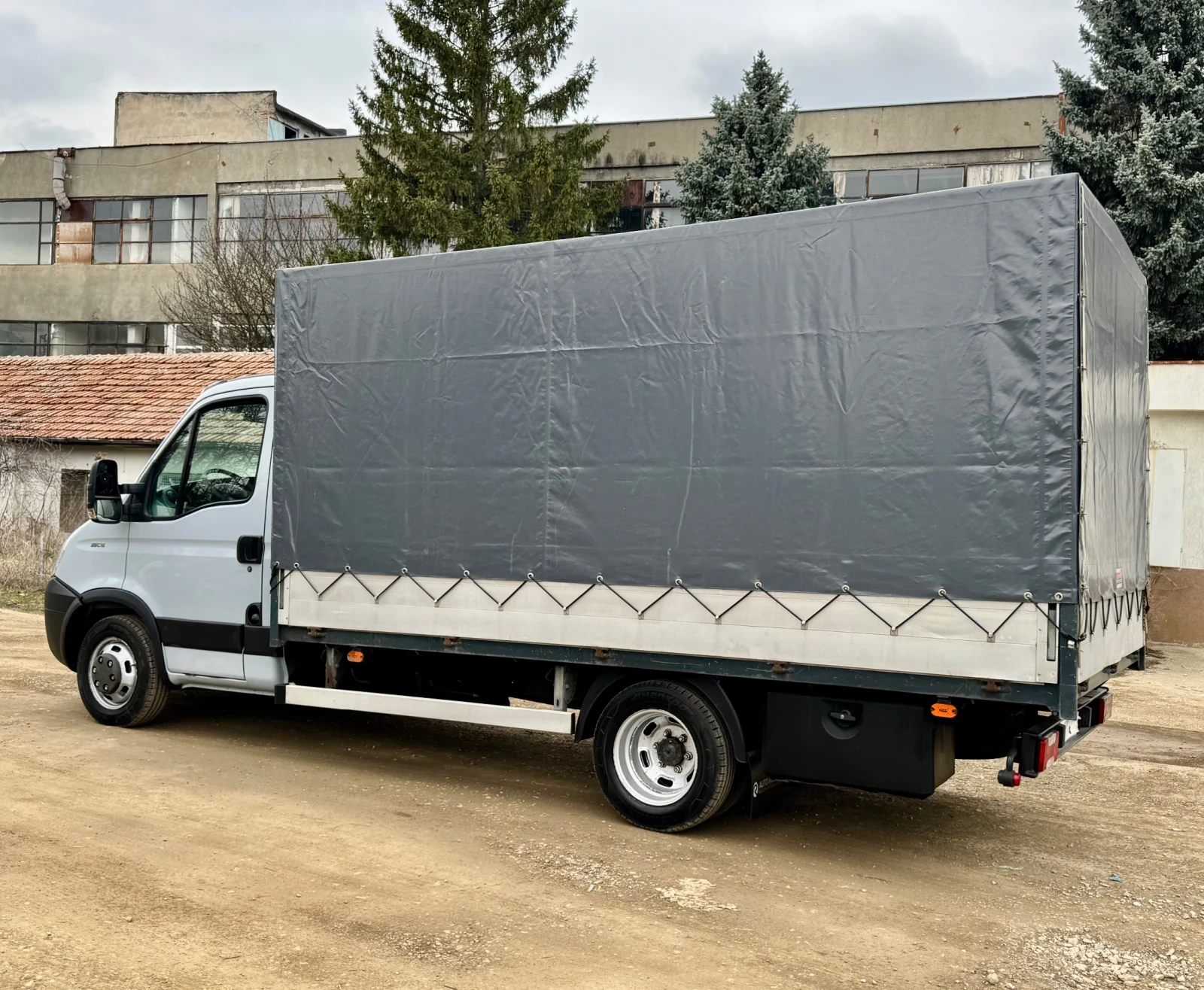 Iveco Daily 3.0* 170 000хил.км* БОРДОВИ+ БРЕЗЕНТ* БЛОКАЖ, снимка 5 - Бусове и автобуси - 55798949