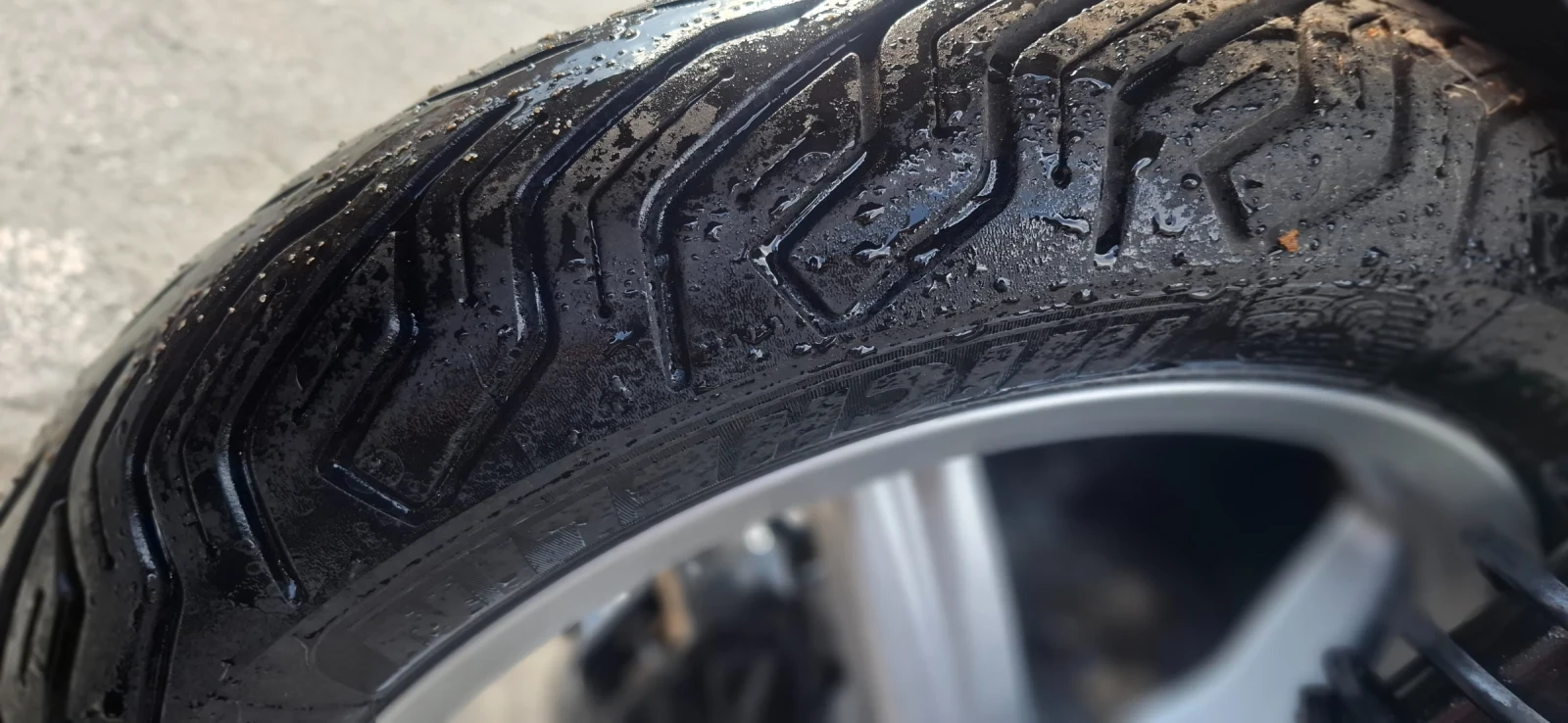 Aprilia Shiver 125cc, снимка 4 - Мотоциклети и мототехника - 54011121