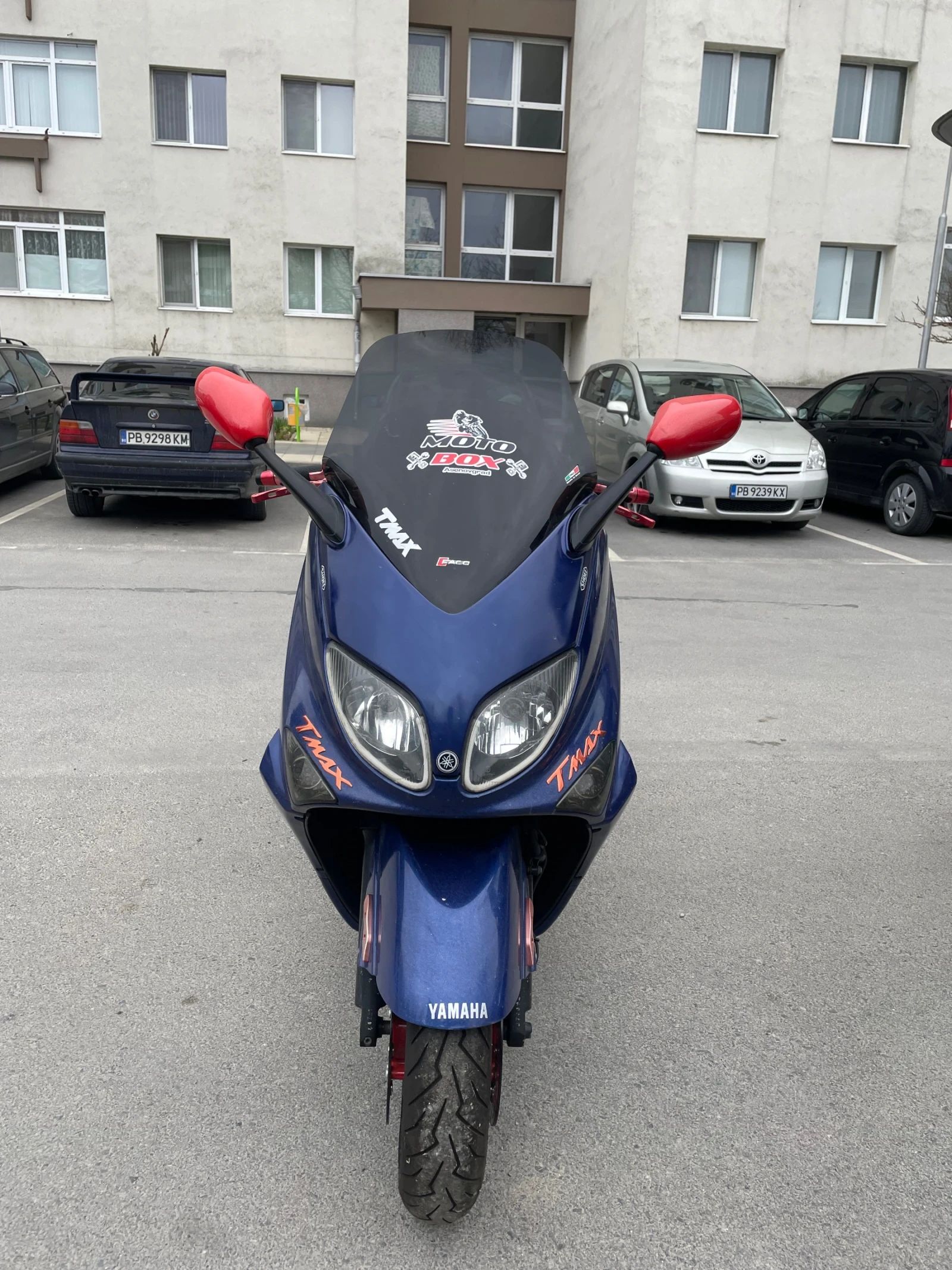 Yamaha T-max