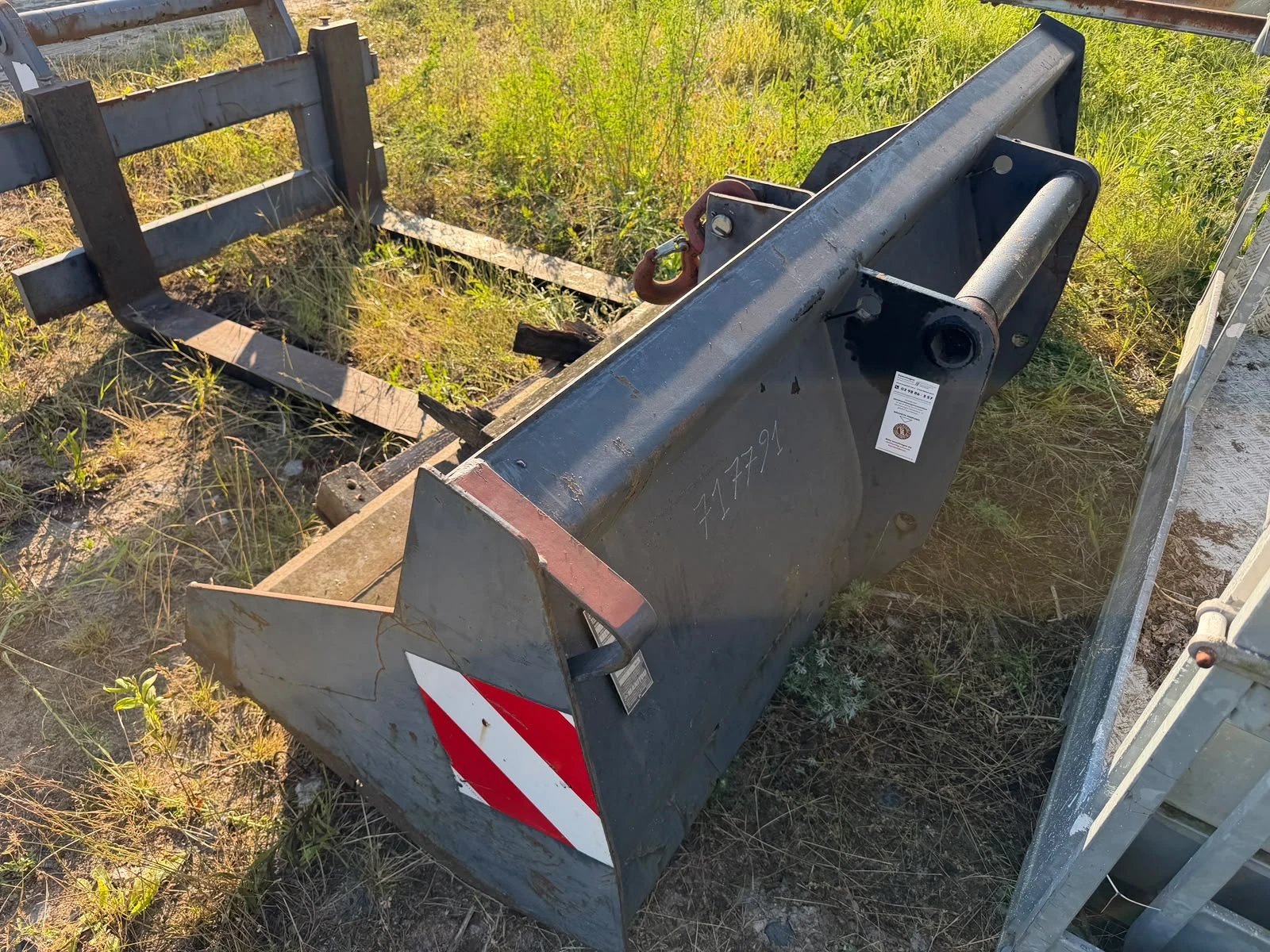 Телескопични товарачи Manitou MRT 2540 PRIVILEGE + 5 УРЕДА САМО 4000 МОТО ЧАСА, снимка 12 - Индустриална техника - 55835017