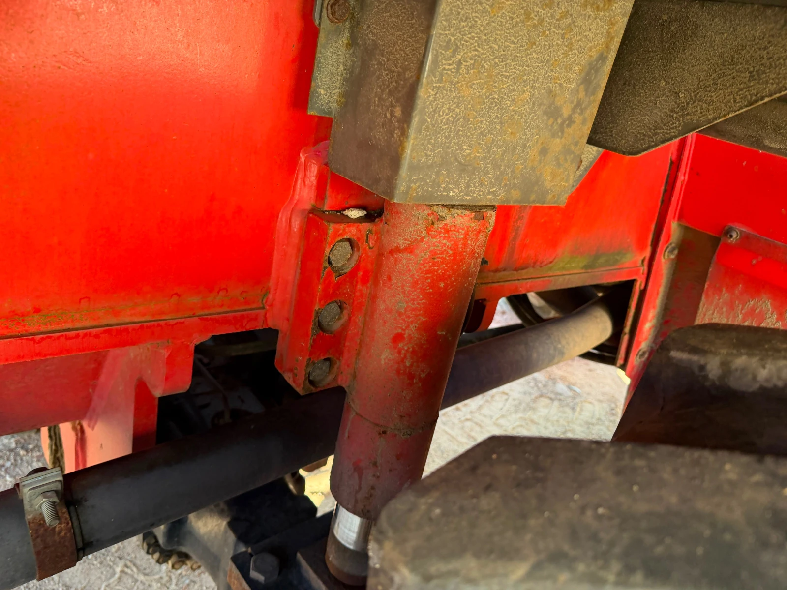 Телескопични товарачи Manitou MRT 2540 PRIVILEGE + 5 УРЕДА САМО 4000 МОТО ЧАСА, снимка 17 - Индустриална техника - 55835017