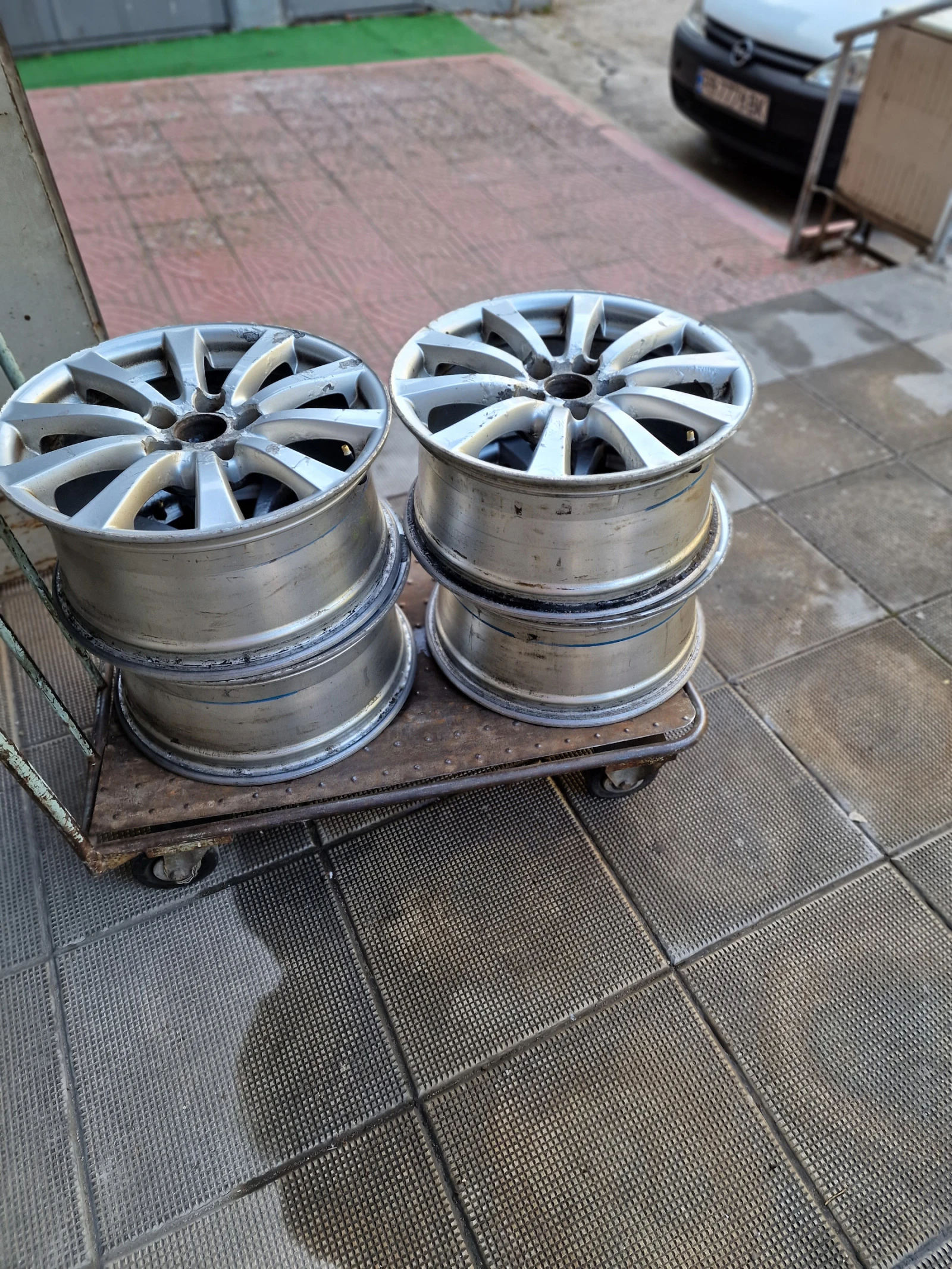   Lexus | Mobile.bg   5