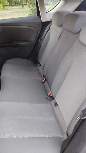 Seat Leon Хечбек, снимка 8