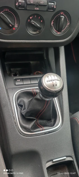 VW Golf 1.9 TDI, 105к.с. - 5800 лв. / 2965.49 € - 23698649 11