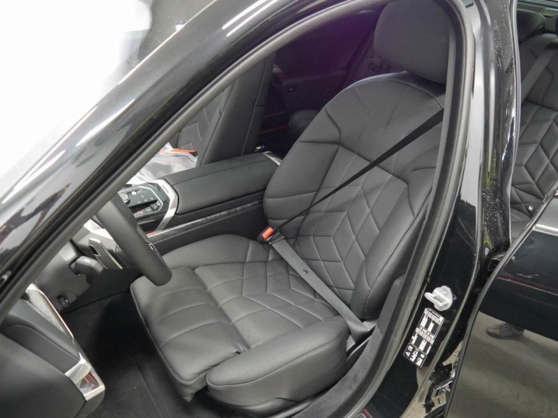 BMW 740 d xDrive = M-Sport= Carbon Interior Гаранция, снимка 4 - Автомобили и джипове - 46432889
