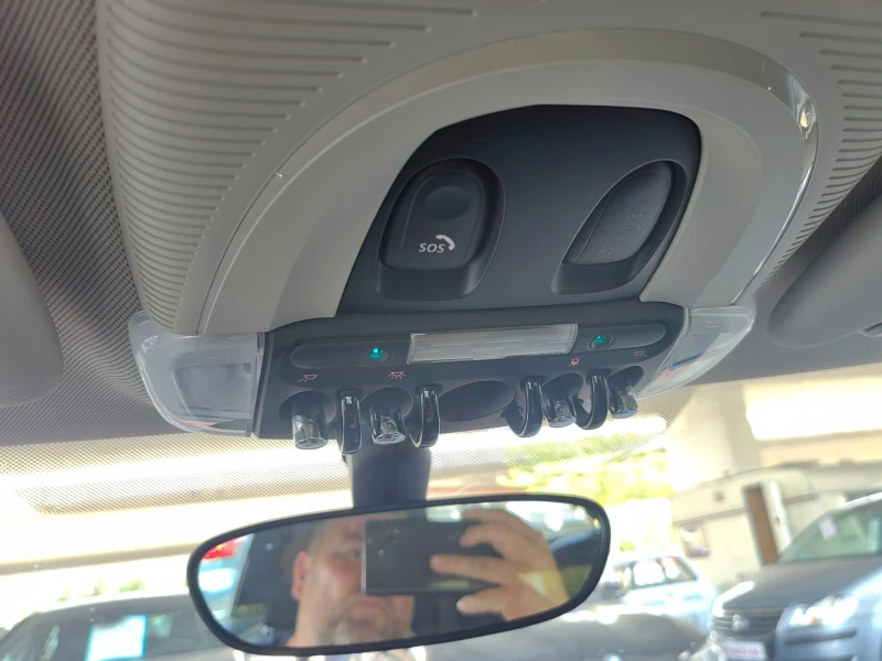 Mini Cooper 1.5 турбо, снимка 16 - Автомобили и джипове - 46622389