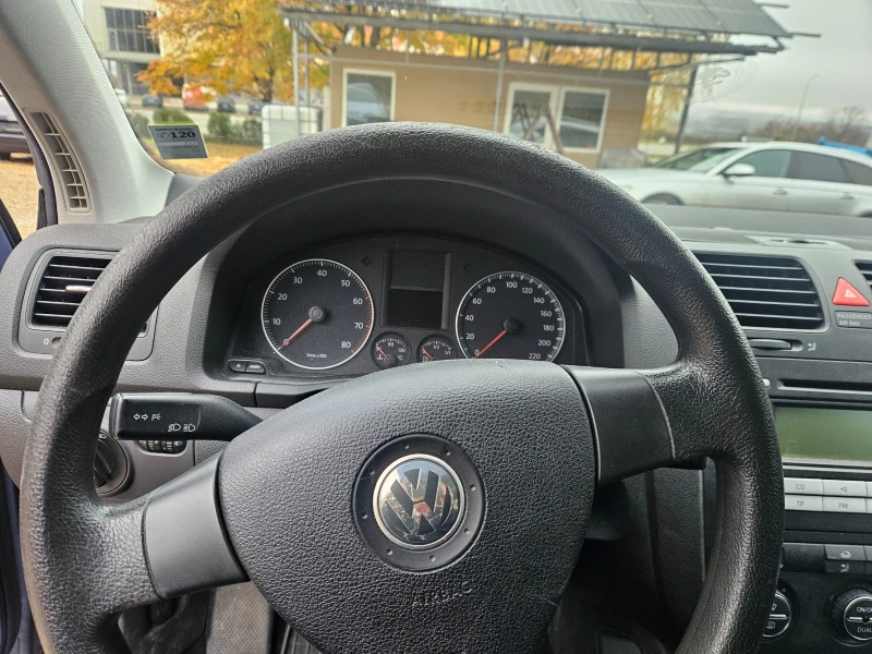 VW Golf 1.4tfsi, снимка 12 - Автомобили и джипове - 47944321