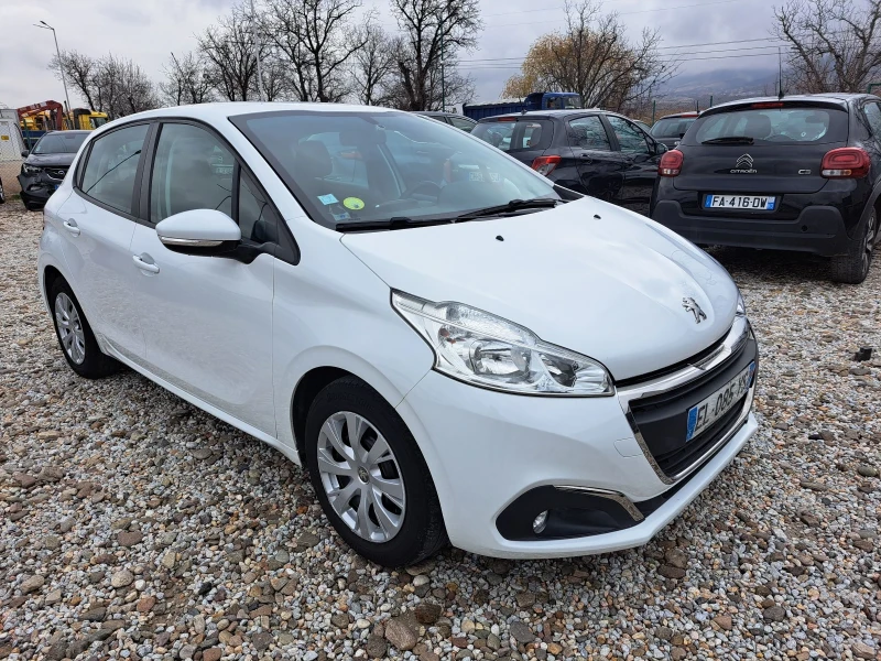 Peugeot 208 1.6 BLUE HDI, снимка 8 - Автомобили и джипове - 48291137