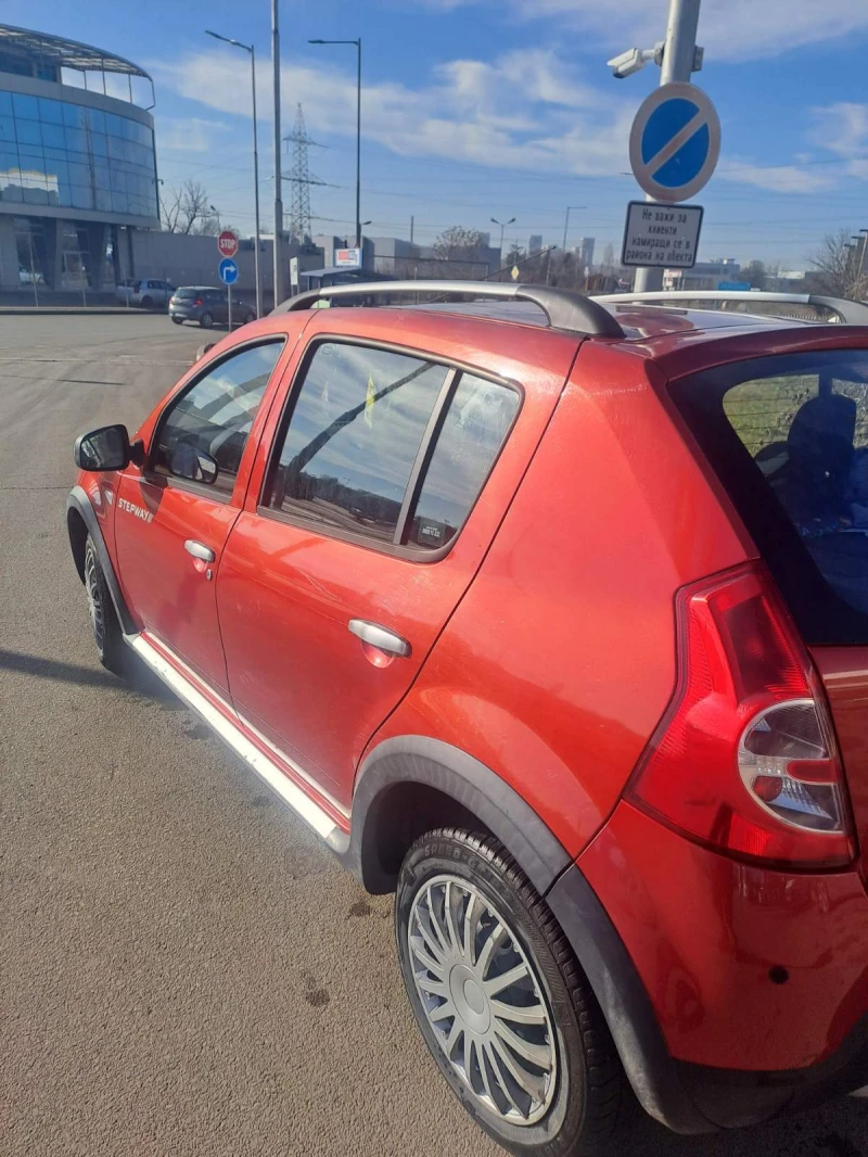 Dacia Sandero, снимка 1 - Автомобили и джипове - 48918687